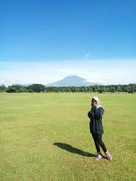 Bicara tentang spot foto yang bagus, di malang ada banyak sekali tempat keren yang bisa membuat feed instagram kamu kelihatan semakin kece. Yuk Intip 10 Wisata Dalam Kota Malang Yang Lagi Hits Untuk Foto