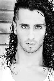 Javier Coll's Instagram, Twitter & Facebook