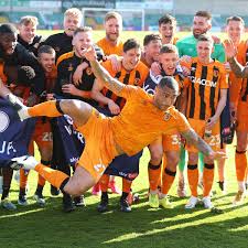 League one chris maxwell wins the sky bet league one golden glove award. Football League Roundup Hull Earn Promotion Back To The Championship Championship The Guardian