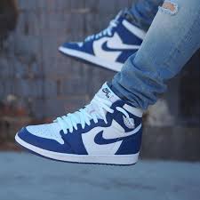 Pin On Sneakers