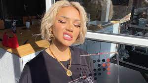 Shirin david (23) gab vergangenes wochenende völlig überraschend bekannt: Texter Nicht Bezahlt Shirin David Aussert Sich Zu Geruchten Promiflash De