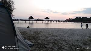 Alloggia in questo resort a port dickson, che si trova a 15 minuti a piedi da pantai bagan pinang e pantai saujana. Travel Is My Passion Camping Pantai Cahaya Negeri Port Dickson