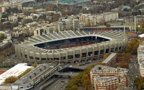 Le parc des princes paris. Le Psg Planche Toujours Sur Un Parc A 60000 Places Le Parisien