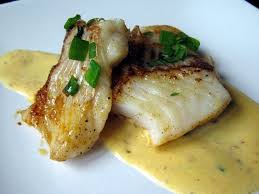 Quand jai vu cette recette , ca hong up xa chien , jai cramper ben raide ! Preparez Vous Un Poisson A La Poele Pour Un Diner Appetissant Recettes De Cuisine Recette Poisson Facile Recette Poisson