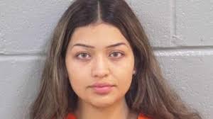 Awkward Family Photos” exhibit comes to Ellen Noel Art Museum