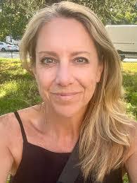 Amanda Wagers's Instagram, Twitter & Facebook