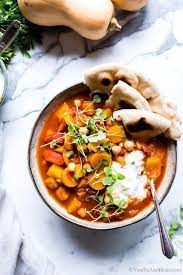 Vegetables (79%) (crushed tomatoes (22%) (tomatoes, tomato juice, acidity regulator (citric acid)), chickpeas (13%) (chickpeas, water, salt). Moroccan Butternut Squash Chickpea Stew Vanilla And Bean