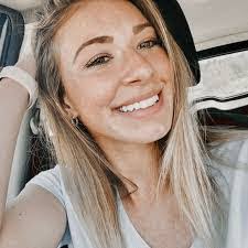 Candace Kyle's Instagram, Twitter & Facebook