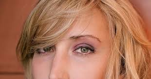 Never, and i mean ever, apply bleach to damp hair. Can You Bleach Wet Hair