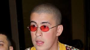 In the same year, bad bunny went on to sign a booking deal with 'cardenas marketing network' (cmn). Bad Bunny Agency Tra Capos Amorfoda Bad Bunny Amor Y Desamor Bad Bunny Was Absolutely Amazing