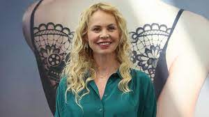 La femme de daniel rialet. Carole Richert Clem Rend Un Hommage Bouleversant A Daniel Rialet Son Mari Decede Lci