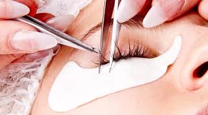You've built a pretty successful lash business but you still want to fill your book of clients and find more success. How To Do Your Clients Eyelash Extensions Like A Pro