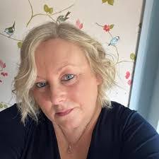 Joanne Forrester's Instagram, Twitter & Facebook