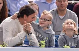 Helena seger, ex modella, ha lasciato le passerelle per dedicarsi alla famiglia. Tres Ibrahimovic En El Psg Futbol Gurus Zlatan Ibrahimovic Football Helena Seger