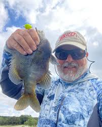 Caught a few of these Blue Eared Copper Nose Gill Crackers today (aka  Gollywhopper Perch😃) Fun to watch that Stan's Slip Bobber disappear! Then,  even more fun when the Leland's TCB rod