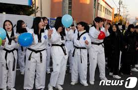 후기 보고 믿고 보는 검증된 제품들! íƒœê¶Œë„ë³µ ìž…ê³  ìˆ˜ëŠ¥ ëŒ€ë°• ì'ì› ë„¤ì´íŠ¸ ë‰´ìŠ¤