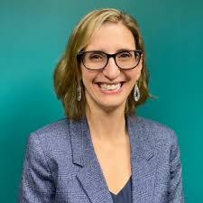 Lindsay Phipps's Instagram, Twitter & Facebook