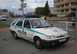 Spuštěna již byla preventivní opatření. File Skoda Felicia Policie 9210890 Jpg Wikimedia Commons