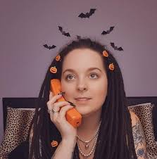 Does mobile tax filing offer refund advance option?