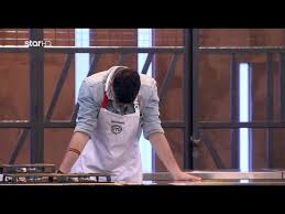 / πότε θα γίνει ο μεγάλος τελικός βίντεο. Masterchef 5 Oikeio8elhs Apoxwrhsh H Triada Fwtia Espase Poios Epistrefei Alphafreepress Gr