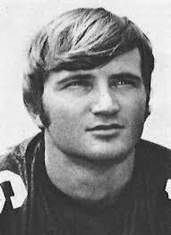 Donnie Crowder's Instagram, Twitter & Facebook