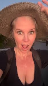 Thank you for all the love! I’m almost fully booked for the season (just a  tiny few weekdays in Nov left). I have the most wonderful clients and I  feel nothing but gratitude and love for all of you. ...