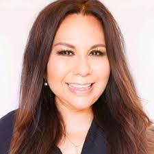 Lorena Mancilla's Instagram, Twitter & Facebook