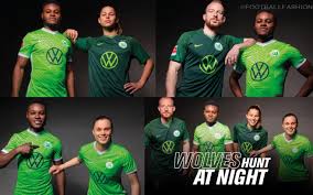 Emissão em direto rtp2 com o melhor da cultura, informação, artes e espetáculos, desporto, conteúdos para os mais novos e muito mais. Vfl Wolfsburg 2021 22 Nike Home And Away Kits Football Fashion In 2021 Vfl Wolfsburg Home And Away Football Fashion