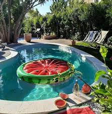 Piscines avec plage de haute qualité. Piscine Coque Haricot Blue Jungle De 7m Sur Cuers Avec Installation Et Terrassement Cocktail Piscine 83