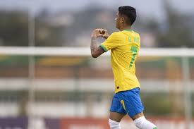 Gustavo maia (gustavo maia da silva, born 22 january 2001) is a brazilian footballer who plays as a left winger for spanish club fc barcelona. Gustavo Maia Marca No Aniversario De Filha E Ve Adaptacao Ao Jogo De Jardine Parecido Com Barca Selecao Brasileira Ge