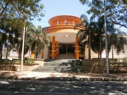 Dewan ini boleh memuatkan kira kira 1500. Abah Keramat Mall