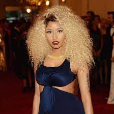 Met Gala Beauty Nicki Minaj S Teased Out Curls Nicki Minaj Hairstyles Curly Hair Styles Hair Styles