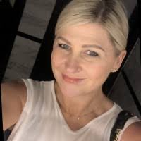 20+ "Leigh Bush" profiles