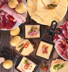 Raclette Au Fromage La Recette D 39 Odelices Retrouvez Les Ingredients La Preparation Recettes De Cuisine Recettes De Cuisine Faciles Cuisine Et Boisson