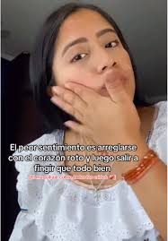 Cómo ocultar un moretón en el ojo con maquillaje