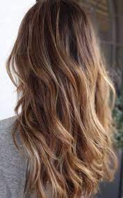 Cette épice éclaircit les cheveux bruns d'un ton tout en. 7 Meilleures Idees Sur Cheveux Effet Soleil Balayage Cheveux Couleur Cheveux Cheveux Coiffure