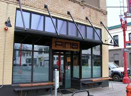 Flat Awning With Cable Bracing Historic Buildings Awning Building