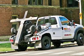 One of the most crucial considerations when buying a towable rv is to ask the salesman how much can my truck tow?. Tow Truck Wikiwand
