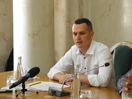 He was a powerful defender who was good in the air and provided good coverage in the back. Oleksiy Kucher Wikipedia