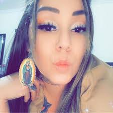 Amanda Chavez's Instagram, Twitter & Facebook