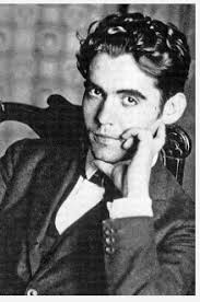 The new look of the Songman poet Carlos Gomez.