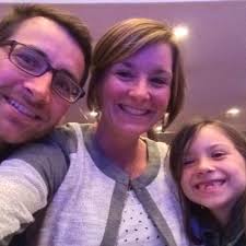 Ellie Burns (@ETSEllieBurns)