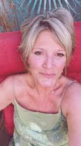 Melinda Sampson's Instagram, Twitter & Facebook