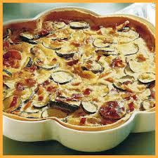 Hört sich erst einmal schräg an, schmeckt dann aber ganz fabelhaft. Zucchini Mohren Torte Und Frischkasetarte Im Kuhlschrank