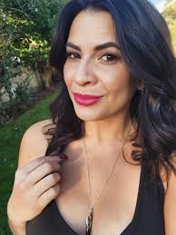 LADIES, YOU HAVE $5 TO BUILD YOUR IDEAL MAN 1. GOOD LOOKING $3 2. FUNNY $1  6. WEALTHY $3 3. SMART $1 7.NOKIDS$1 7.NO KIDS $1 8. 8.TALL$1 TALL $1 GREAT  IN BED $2 $2 9. .GREAT BODY $2 FAITHFUL$3 10. ROMANTIC $2