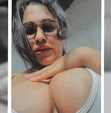 riya1206 Nude on Cam. Live sex chat on Fapchat