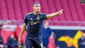 Гравенберх райан / ryan gravenberch. 3 Fakta Ryan Gravenberch New Paul Pogba Buruan Chelsea Dan Liverpool Indosport