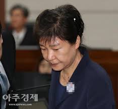 정인이 양부모 근황 어린아이 밟아서 죽여놓고 자기네들은 살려달라고?pic.twitter.com/9coapojive. ì´ë²ˆì£¼ ë°•ê·¼í˜œ í˜•ëŸ‰ í™•ì • ì •ì¸ì´ ì–'ë¶€ëª¨ ì²« ìž¬íŒë„ ì•„ì£¼ê²½ì œ