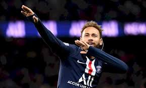 نيمار الهدّاف التاريخي للبرازيل يعود لسانتوس ويحلم بمونديال 2026