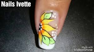 Donde tendrás la gran oportunidad de poder apreciar unas lindas figuras de uñas para las manos. Diseno De Girasol En Unas Youtube
